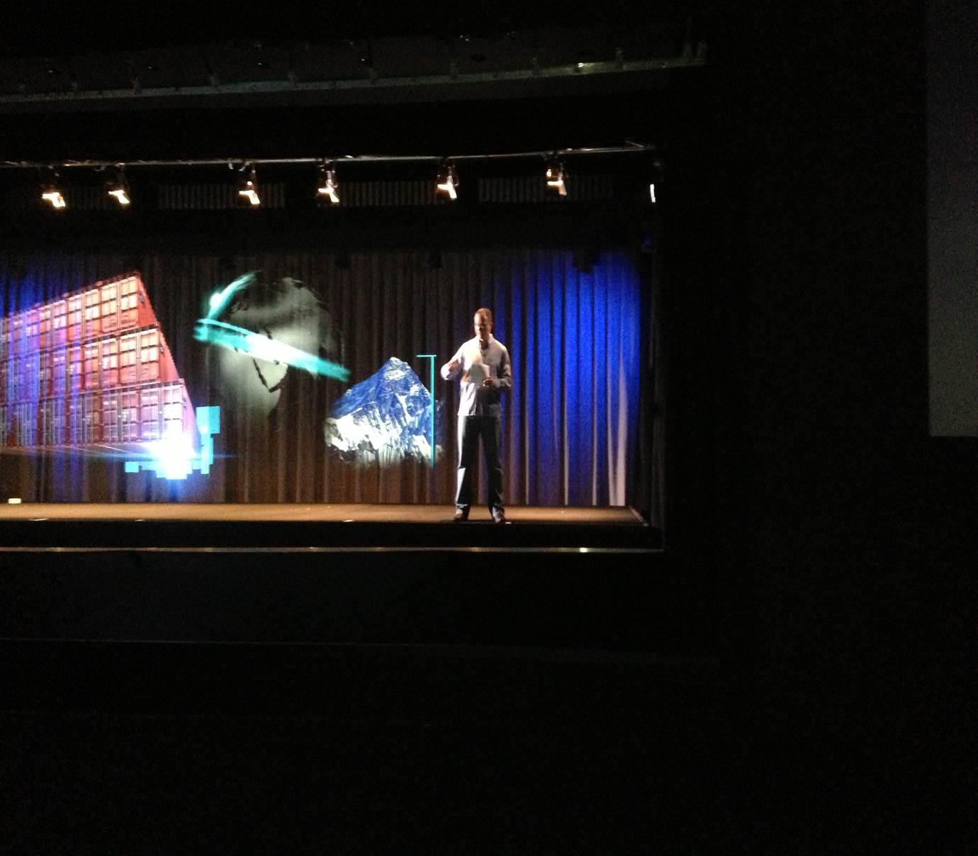 UWE MAASS ON HOLOGRAMUSA